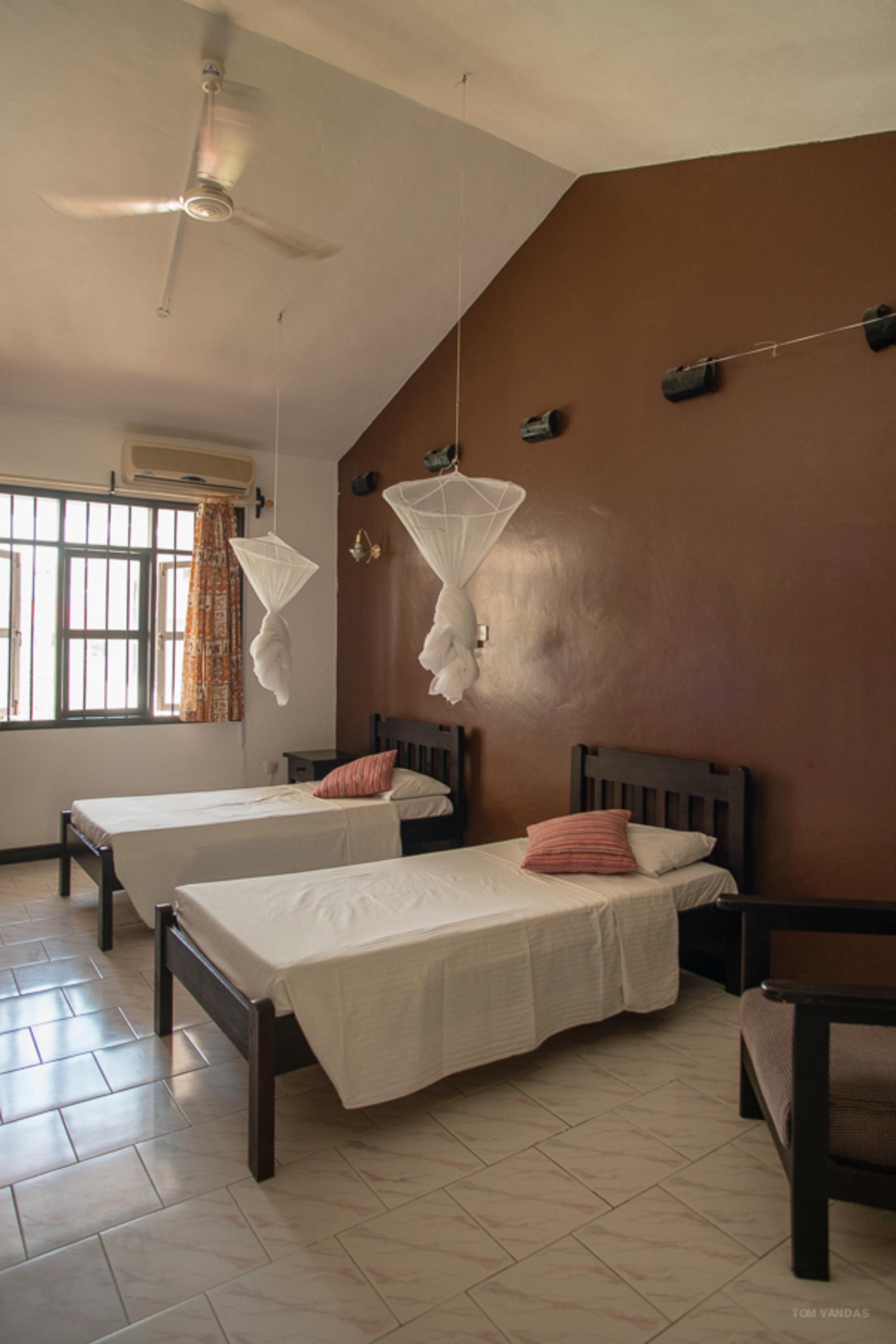 Bahari Dhow Beach Villas Diani Beach Exterior photo
